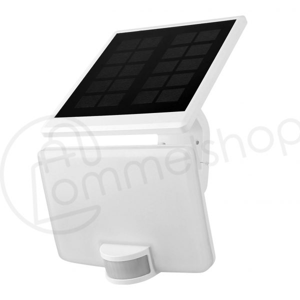 LED napelemes reflektor